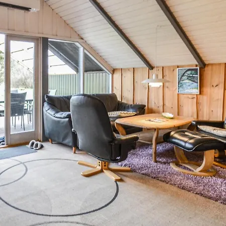 펜션 Stunning In Faxe Ladeplads W/ Wifi And 2 Bedrooms Fakse Ladeplads